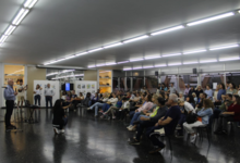 Documento del Consejo Superior y postales que dejó La Noche de las Universidades