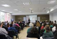 Desafíos de la IA y competencias digitales, en ciclo UNICEN + Futuro