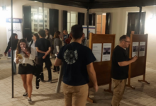 Documento del Consejo Superior y postales que dejó La Noche de las Universidades