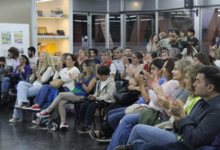 Documento del Consejo Superior y postales que dejó La Noche de las Universidades