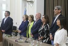 Entrega de medallas por 25 y 50 años de servicio en la Universidad