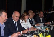 Decanos en anuncio del Instituto de Planeamiento Agroalimentario y Agroindustrial