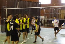 El voley ya se disputa en el CCU