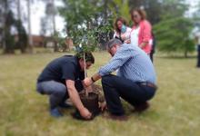 Emotivo homenaje a trabajadores universitarios fallecidos en pandemia