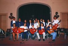 Actúa el Conjunto Juvenil de Guitarras de la UNICEN