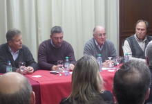 Autoridades CIC con investigadores