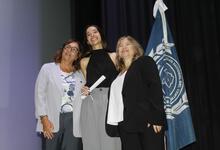 Arte y Económicas diplomaron a graduadas y graduados