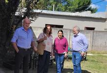 Rector y Vicerrectora visitan planta modelo de recupero y reciclado de electrónica