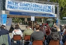 Carpa por la Universidad y respuesta del CIN por Ley de Financiamiento 