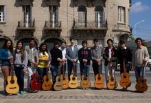 Inscriben en el taller de guitarra para niños en la UNICEN