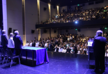 Nuevas diplomadas y diplomados en Económicas y Veterinarias