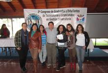 No docentes y secretaria académica de Unicen en congreso nacional de FATUN