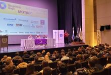 Rector Aba destacó la formación permanente para graduados